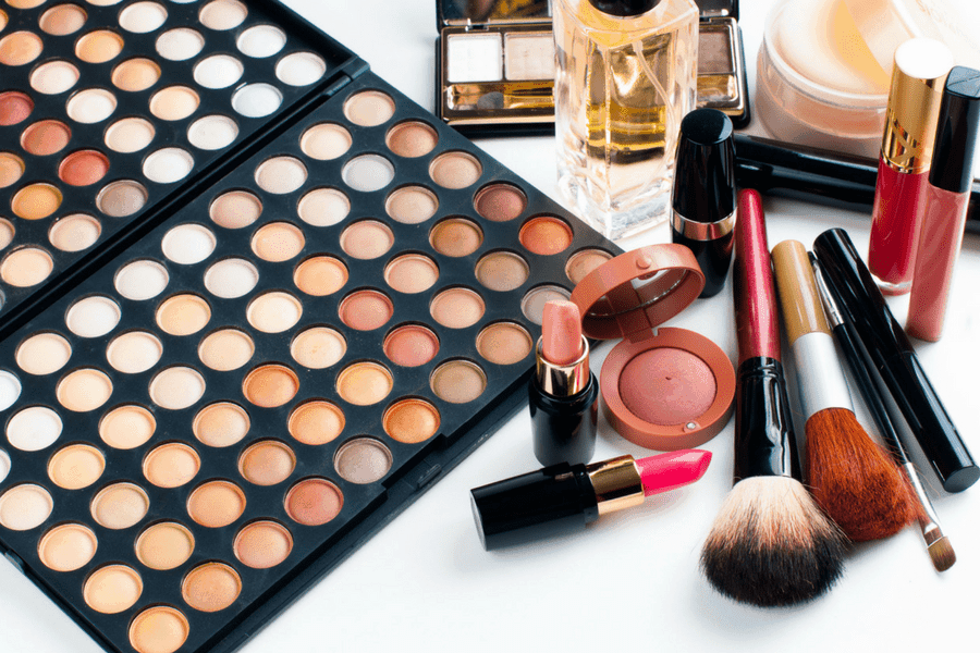 How Long Does Makeup Last? Here’s When To Throw Away Old Makeup