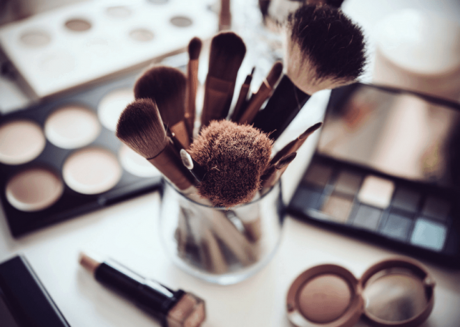 How To Clean Makeup Brushes The Right Way | Beauty School