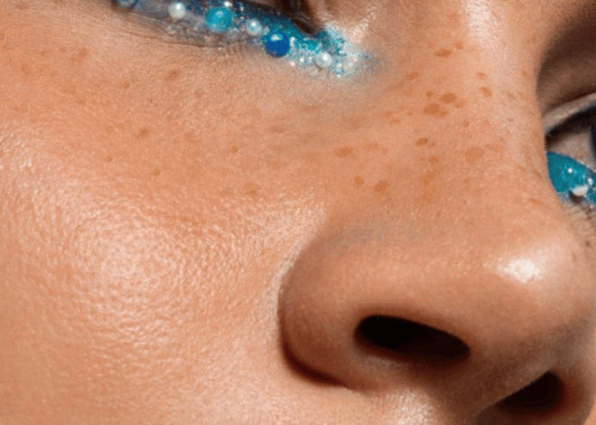 45+ Cutest Crystal Eye Makeup Ideas to Copy  (2022 Rhinestone Eye Makeup Trend)